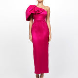 ELANOR DRAMATIC ONE SHOULDER MIDAXI B79D22L