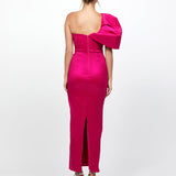 ELANOR DRAMATIC ONE SHOULDER MIDAXI B79D22L
